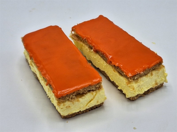 Oranje Tompouce&nbsp;4 stuks